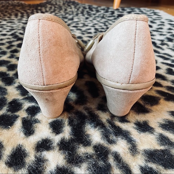 Corelli tan suede tassel wedges - Picture 4 of 10